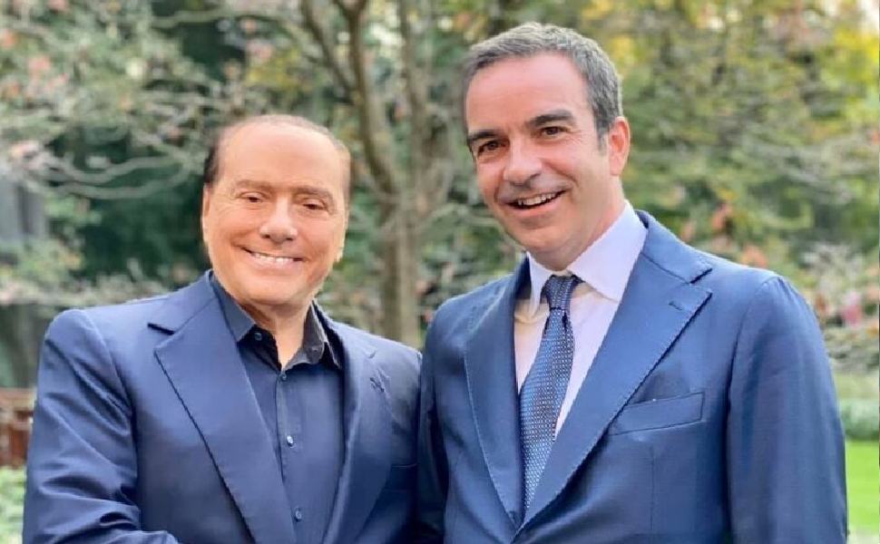 occhiuto berlusconi scaled 1 1