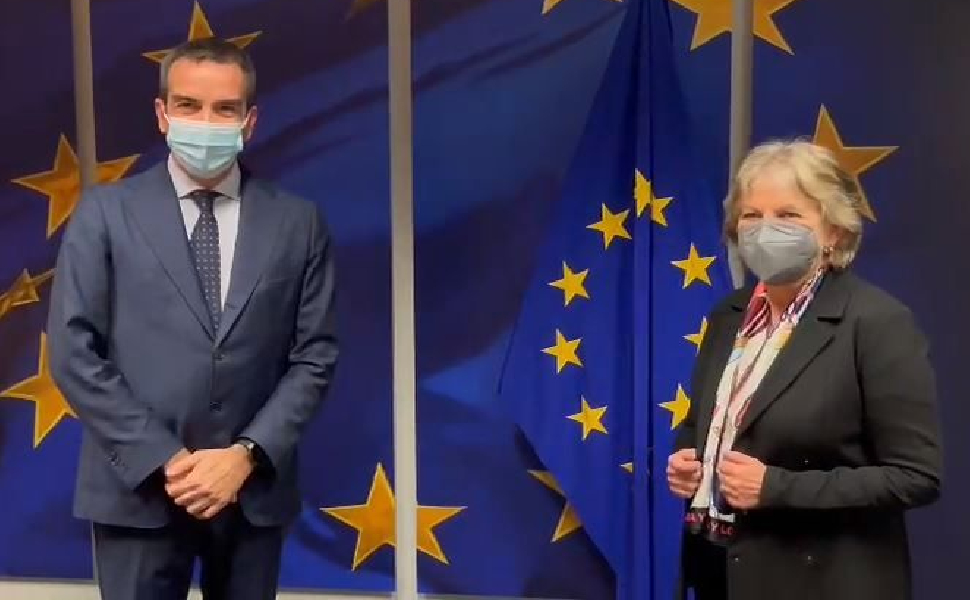 Occhiuto a Bruxelles "voglio rendere efficiente la Calabria con le risorse Ue" 1 occhiuto con la commissari 1
