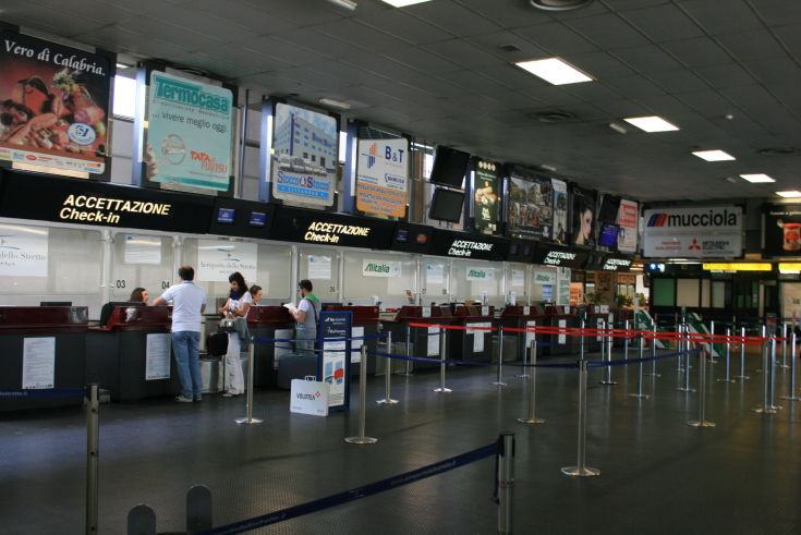 Dipendenti 'ricattati' occupano l'aeroporto di Reggio Calabria 209 occupato aeroporto reggio calabria