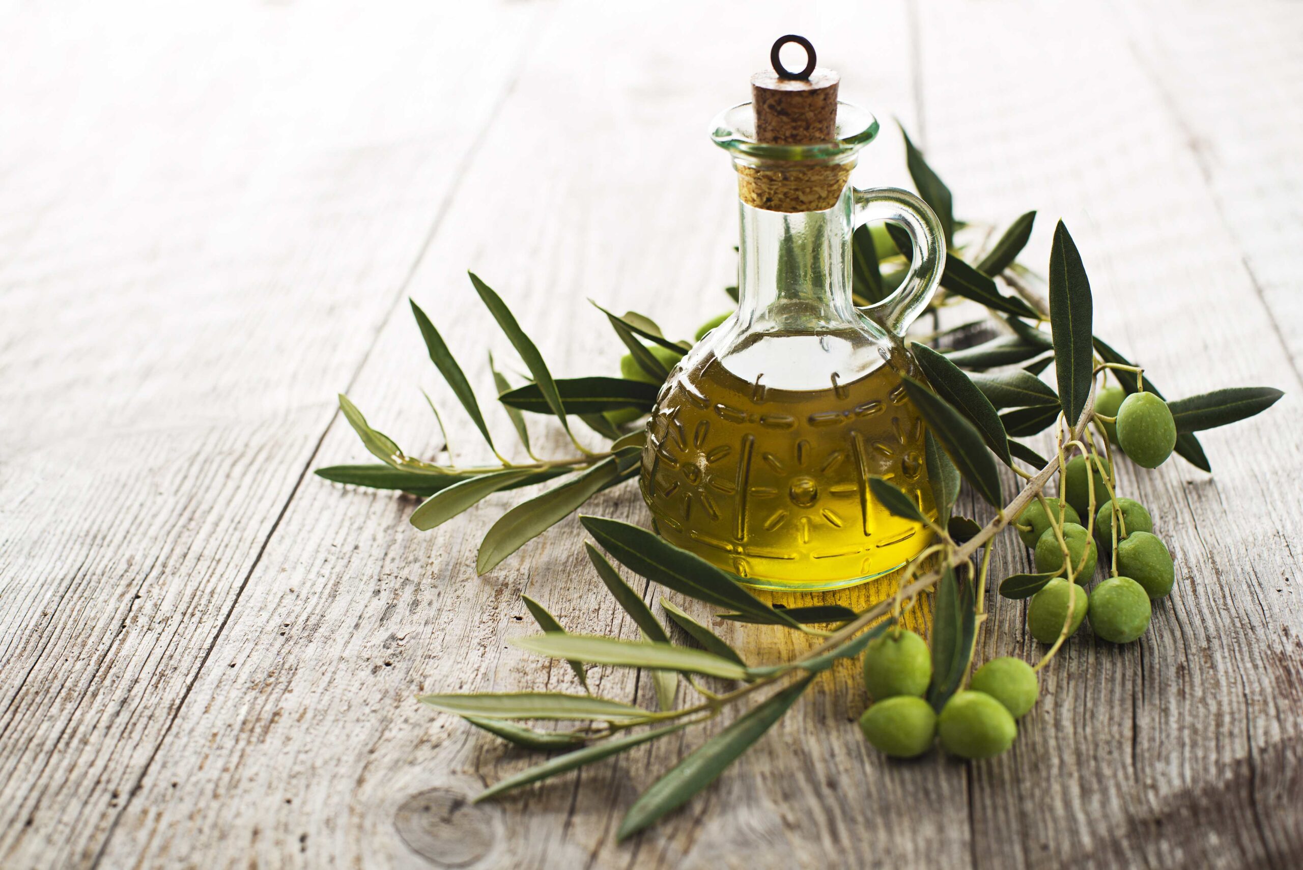 In calo la produzione dell'olio di oliva: in Calabria -38% 53 olio oliva 1 scaled