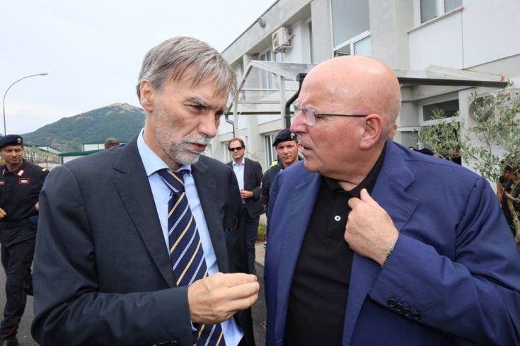 Oliverio incontra Delrio sul potenziamento delle infrastrutture: si punta su Zes, ferrovie e viabilità 213 oliverio delrio 2
