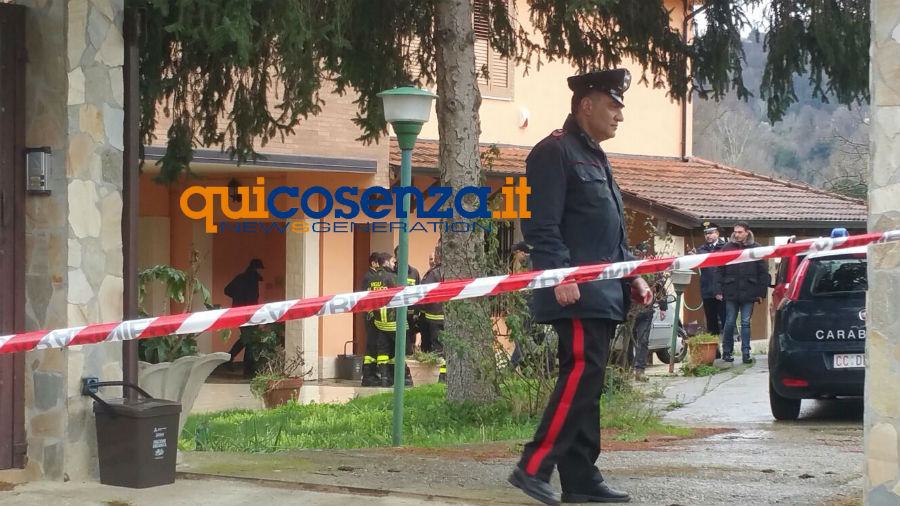 Famiglia sterminata a colpi di pistola, quattro cadaveri in una villetta di Rende (FOTO) 53 omicidio a Rende via malta 01