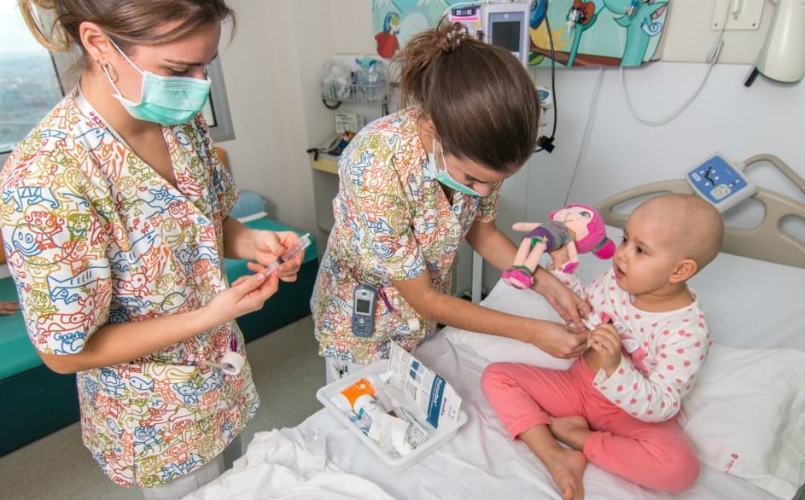 Accorpamento ambulatori pediatrici all'Annunziata, pericolo scongiurato: genitori ringraziano 53 oncologia pediatrica