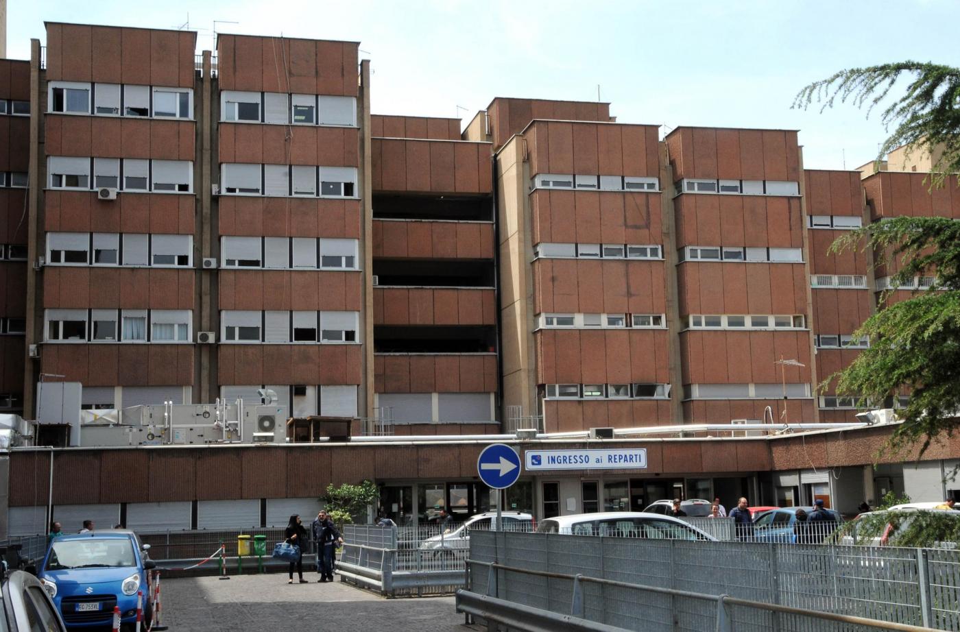 Sanità calabria, macchina cuore-polmoni salva vita a donna 51 ospedale riuniti