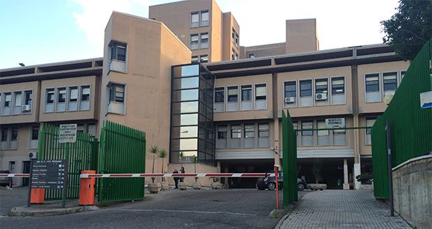 Ospedale Rossano, addetti mensa in protesta 51 ospedale rossano 4