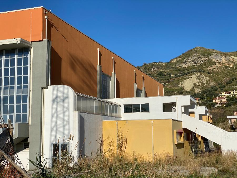 palazzetto dello sport amantea 1