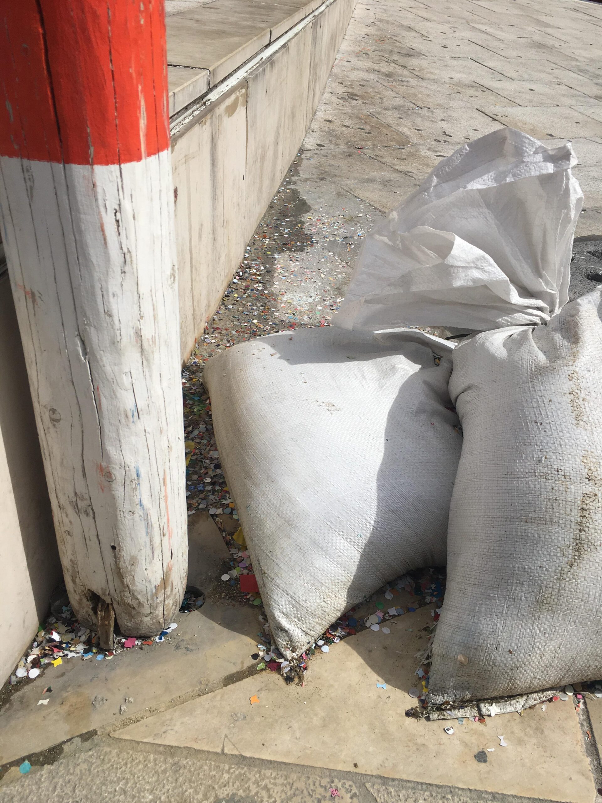 pali piazza Bilotti3 scaled