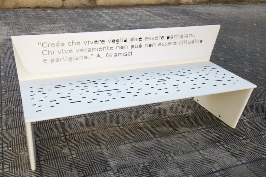 panchina Gramsci Reggio