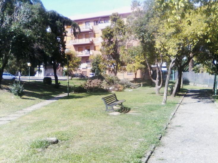 A spasso nel parco 'Robinson', con l'obbligo di dimora: arrestato 33enne cosentino 51 parco robinson 12