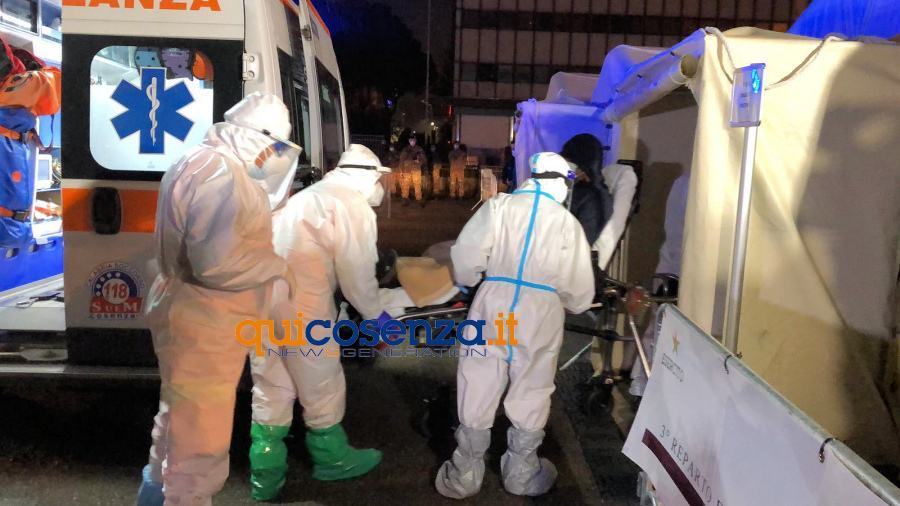 Ricoverato il primo paziente all'ospedale da campo di Cosenza 51 paziente covid esercito
