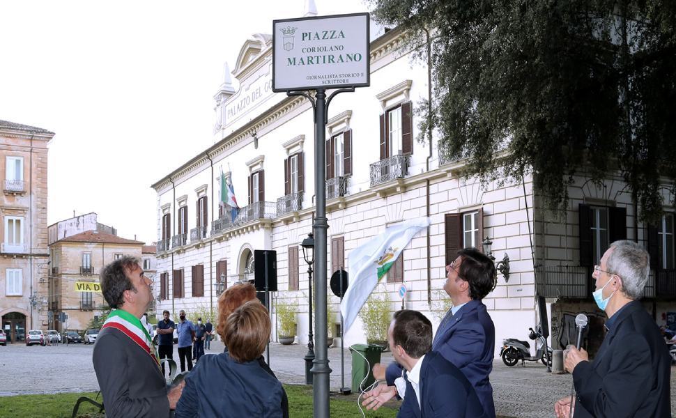 Cosenza, intitolata a Coriolano Martirano una piazza nel centro storico 51 piazza coriolano martirano Cosenza 02