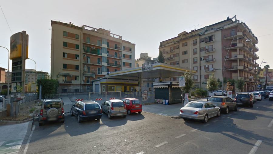 piazza loreto benzina