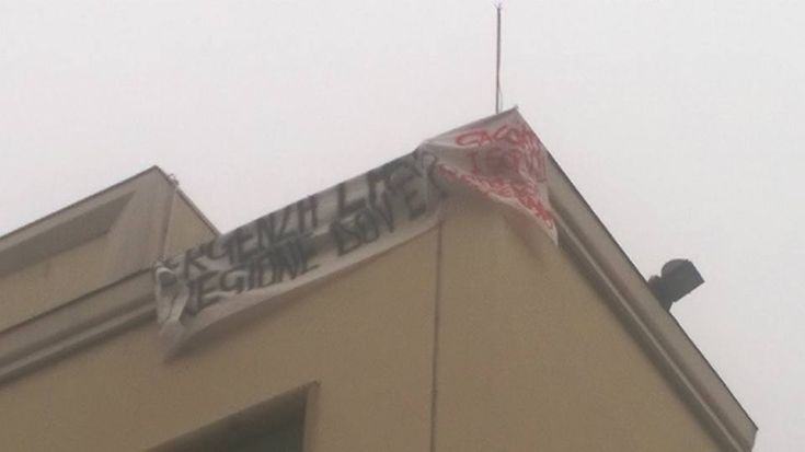 occupazione prefettura