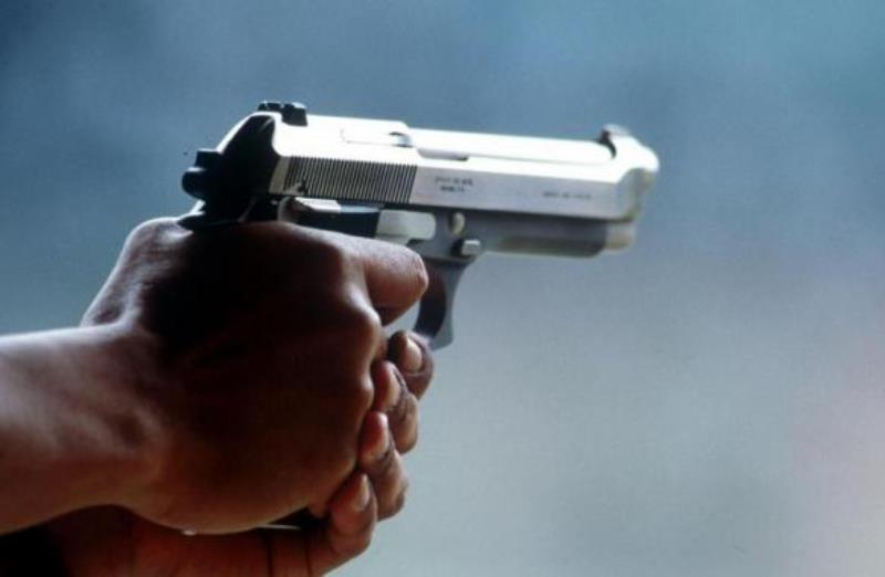 Piscopio, uomo ucciso ad colpi di pstola 51 pistola 6