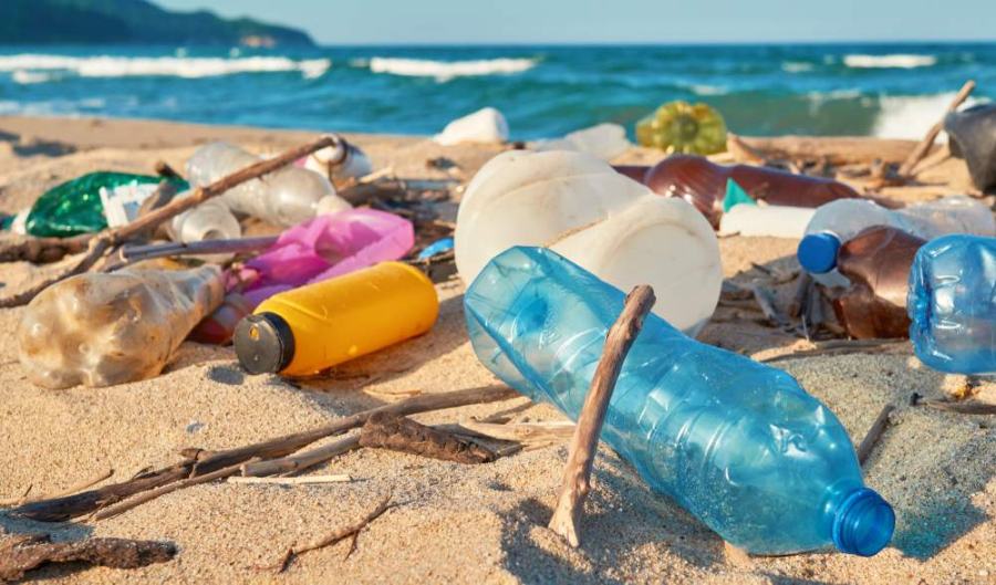 plastica mare spiaggia