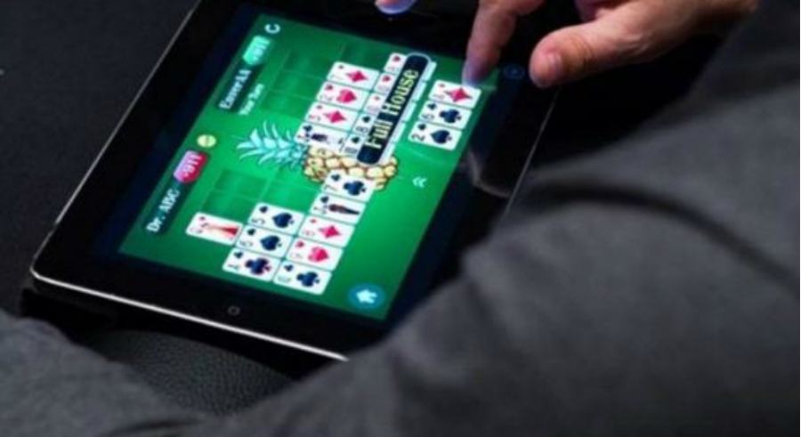 poker online