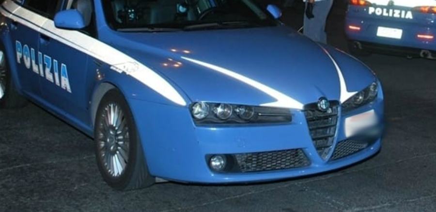 Stupro di gruppo, vittima una diciottenne. Arrestati tre ventenni 51 polizia notte 10