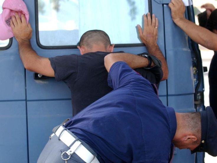 polizia perquisizione 1