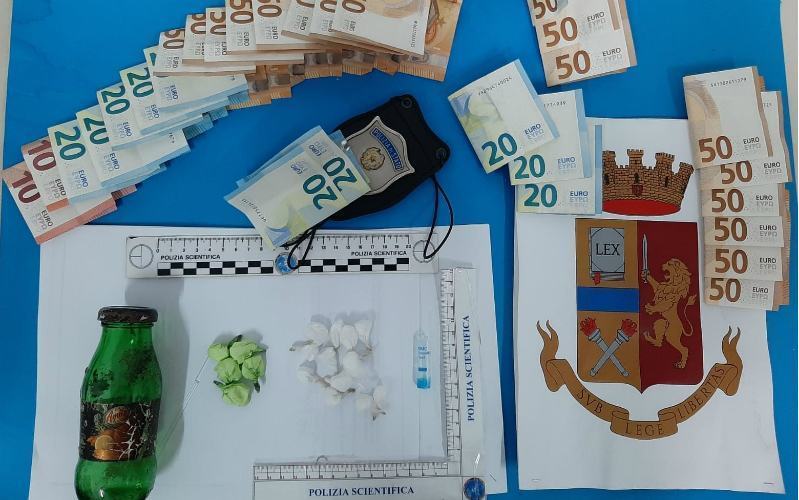 Scoperti a spacciare per le strade di Paola: arrestati due giovani 62 polizia scientifica 2