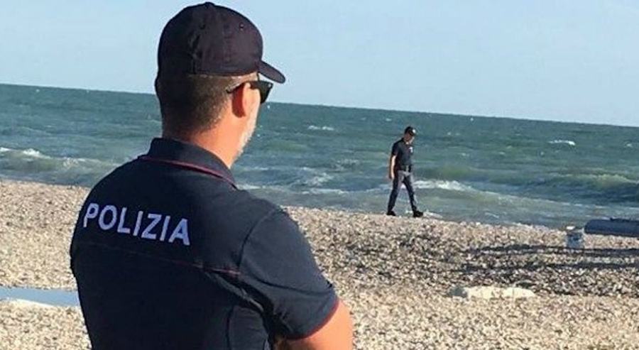 polizia spiaggia