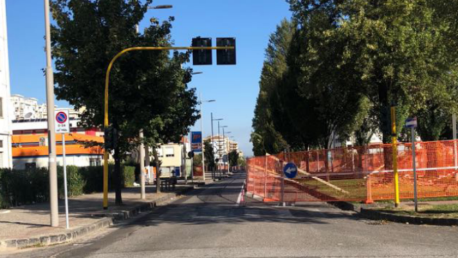 pompa benzina viale parco 3