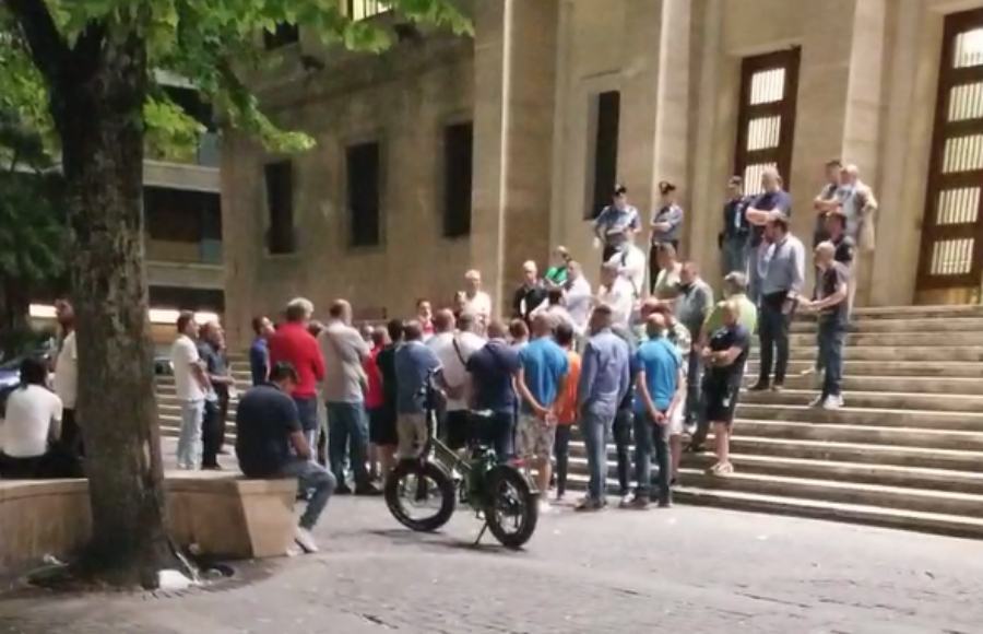 'Tute Gialle', dopo una notte di trattative ottengono stipendio e riprendono l'attività 51 prefettura cosenza ecologia oggi