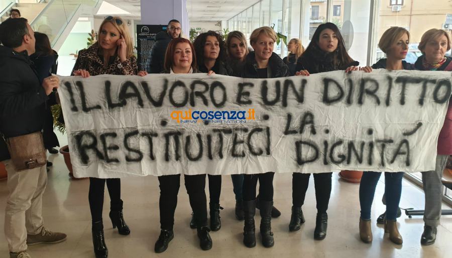 protesta CUP Cosenza Asp direzione generale