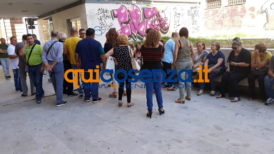 protesta OSS Cosenza Azienda ospedaliera 02