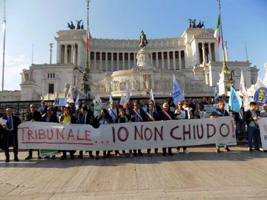 Castrovillari, il Gav plaude alla Procura: «E ora si faccia chiarezza sul Tribunale di Rossano» 51 protesta a roma 2017ok copia