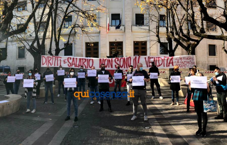 protesta abramo customer care cosenza 01 1