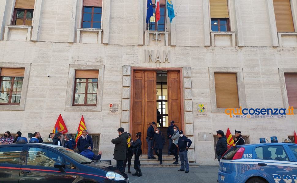 protesta asp sanita privata USB Cosenza