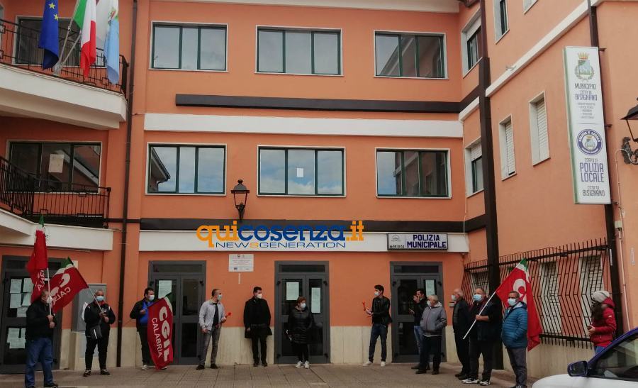 protesta lavoratori bisignano consuleco impianto pubblico 03