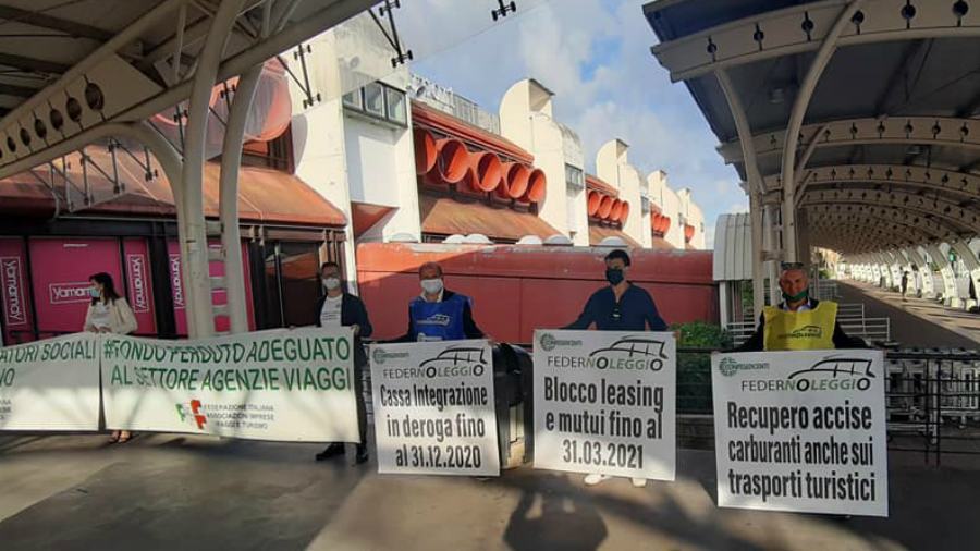 protesta operatori turistici lamezia