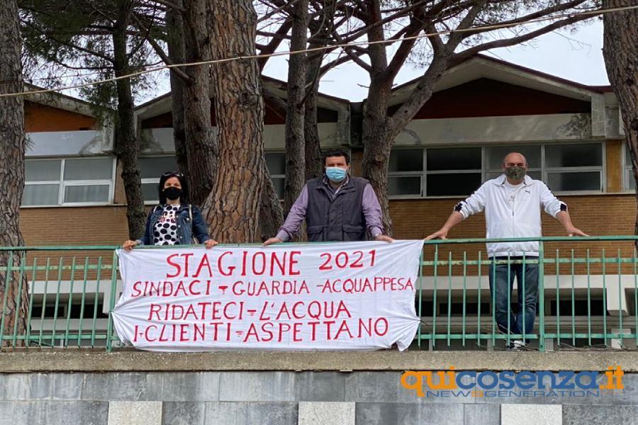 Terme Luigiane, lavoratori Sateca ai sindaci: "ridateci l'acqua, vogliamo lavorare" 71 protesta sateca terme luigiane 03