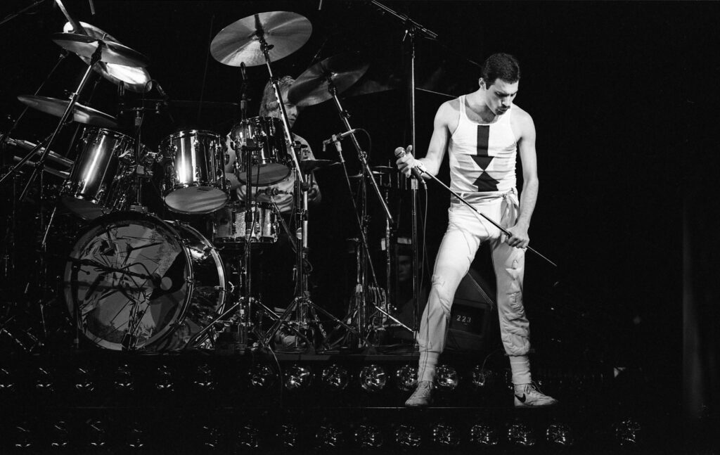 Alterazioni Festival: a Cosenza 'Keep on Rockin - Viaggio nella storia del Rock' 4 queen bn092