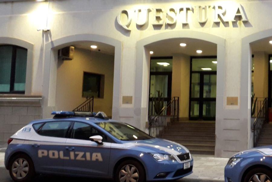 Arrestato ventenne, era ricercato dalle autorità libiche 51 questura reggio calabria 7