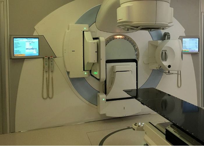 All'Ospedale di Cosenza nuovo apparecchio per i trattamenti radioterapici 54 radioterapia-cosenza