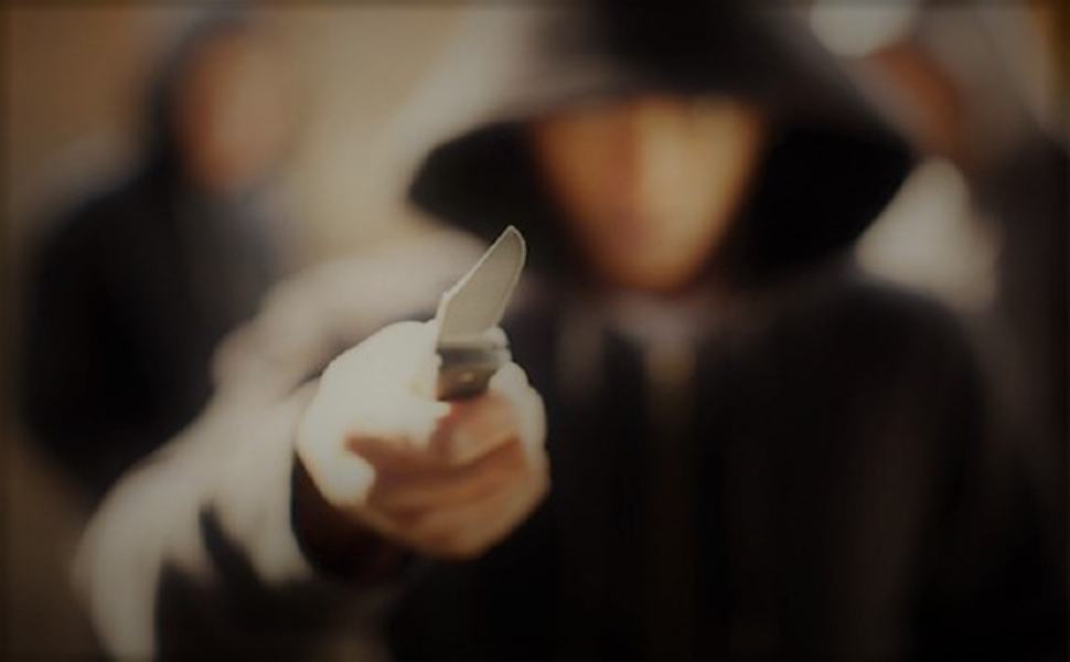 Arrestati due giovani per accoltellamento, aggressioni e pestaggi 51 ragazzi violenti coltello aggressione