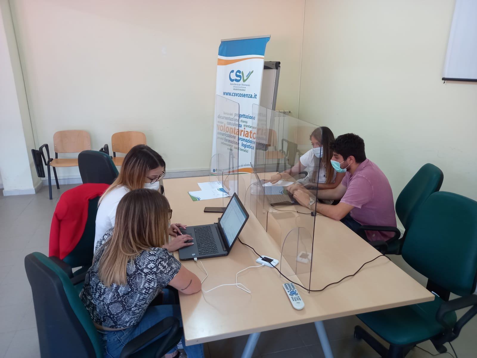 Cosenza: servizio civile, quattro giovani cosentini hanno iniziato il progetto 51 ragazzi lavoro 02