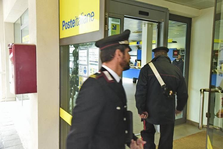 rapina ufficio postale carabinieri