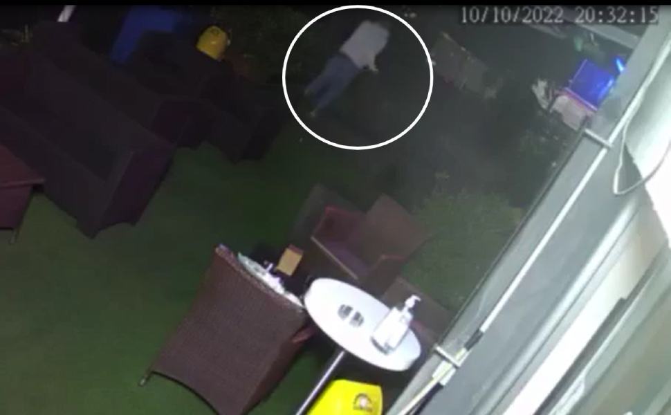 rende bar scappa senza pagare