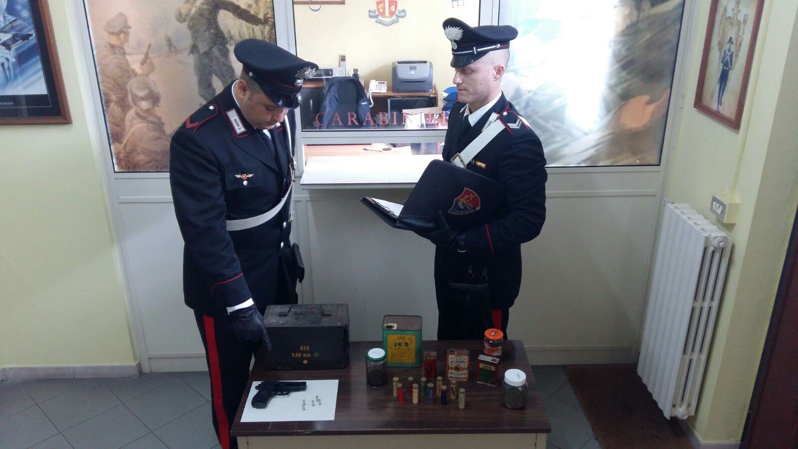 'Bombe artigianali'' ritrovate tra gli attrezzi da lavoro di un pregiudicato del Cosentino 51 rocca imperiale
