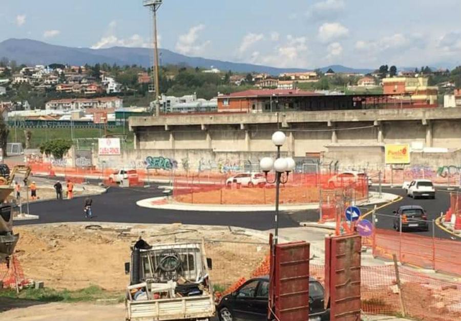 rotatoria stadio Lorenzon Rende