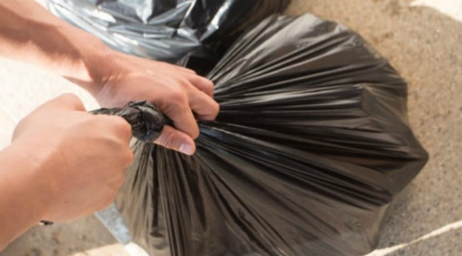 sacco nero rifiuti 1