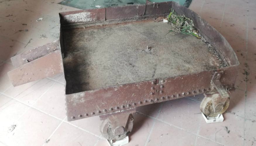 "Salina" di Lungro, bonifica di una discarica riporta alla luce il vecchio carrello 51 salina lungro