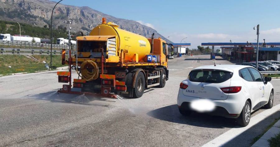 A2, Anas avvia la sanificazione delle piazzole di sosta nel cosentino 53 sanificazione anas2