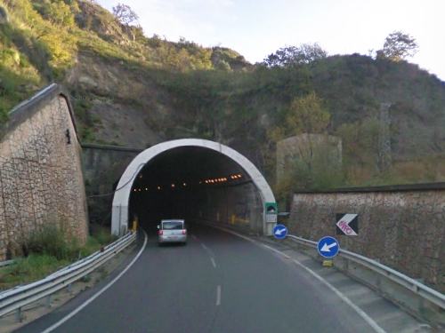 Grave incidente sulla statale 18, ferita una donna 51 sansinato 1