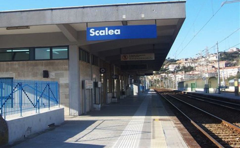 scalea stazione ferroviaria treni