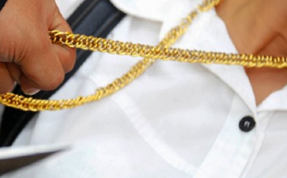 scippo collana 1