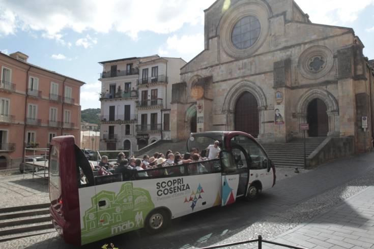 Ritorna in estate il servizio turistico culturale Scopri Cosenza 51 scopri cosenza 4